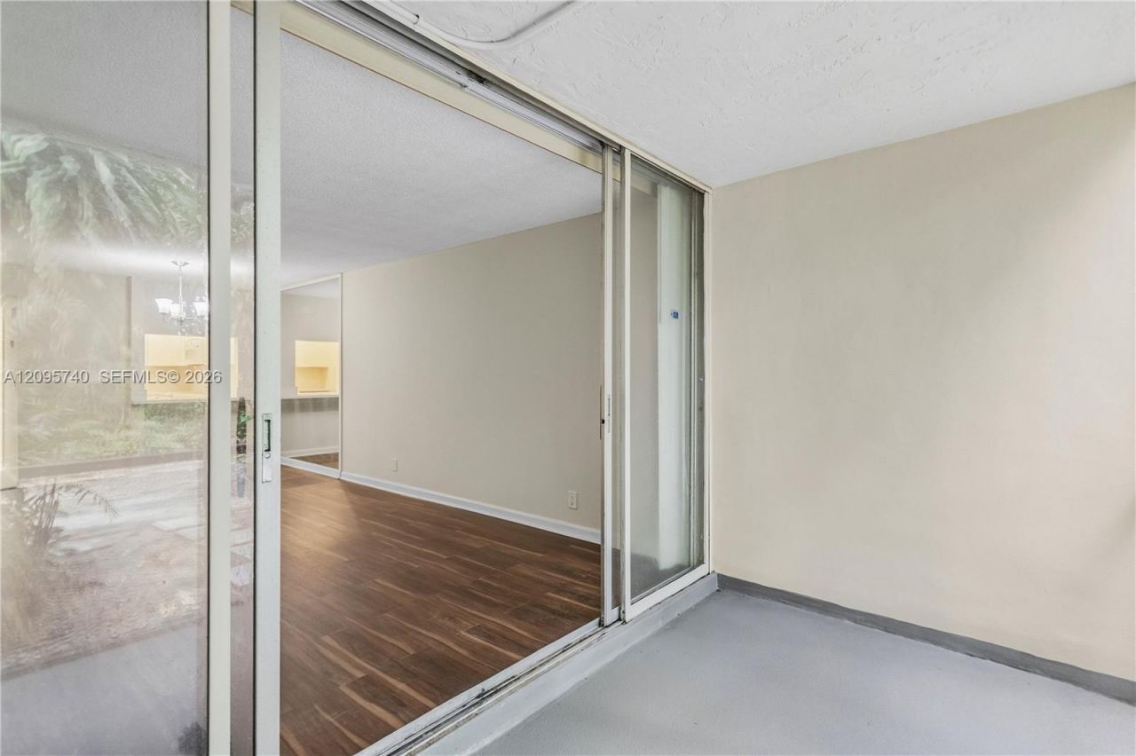 9400 Live Oak Pl , Unit 103, Davie, FL 33324 Photo
