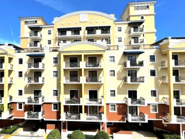 8395 SW 73RD Avenue, Unit 423, Miami, FL 33143