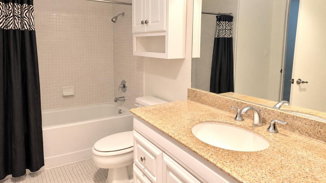 4174 Inverrary Drive, Unit 103, Lauderhill, FL 33319 Photo