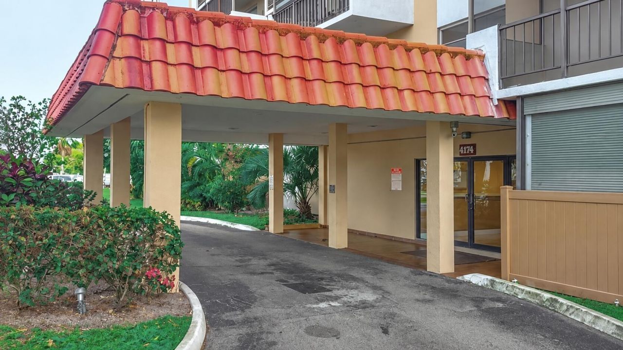 4174 Inverrary Drive, Unit 103, Lauderhill, FL 33319 Photo