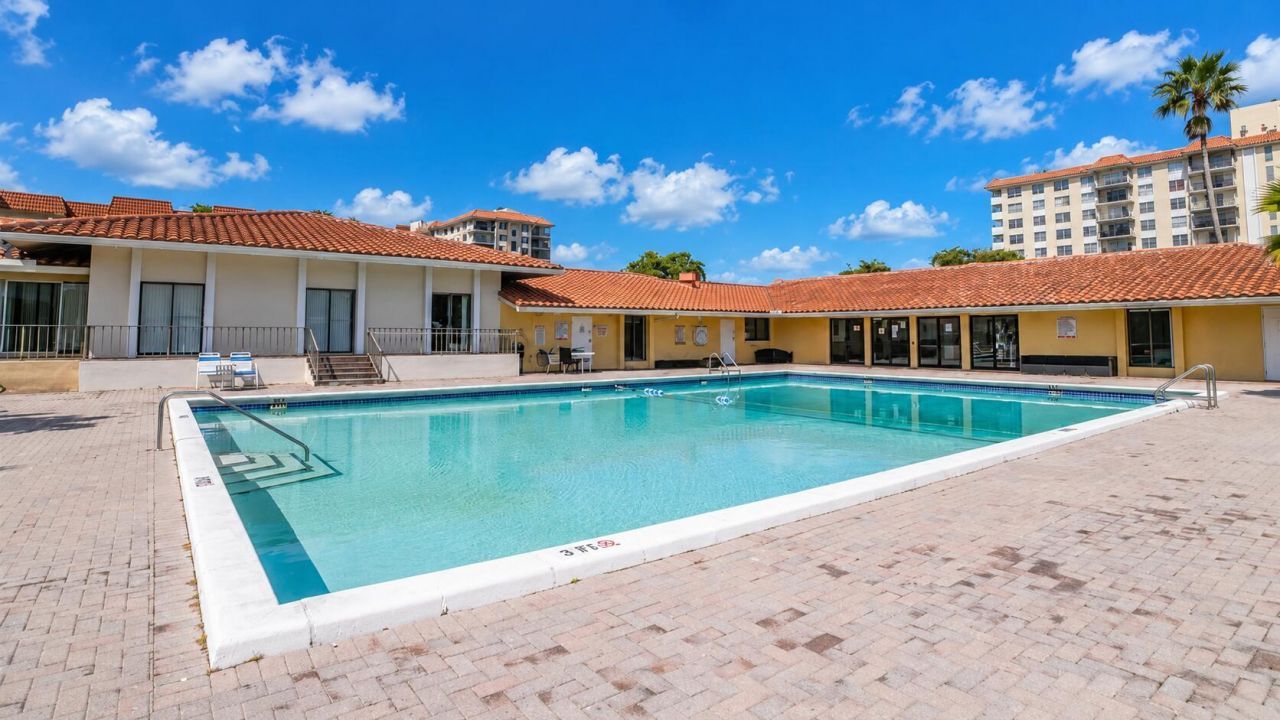 4174 Inverrary Drive, Unit 103, Lauderhill, FL 33319 Photo