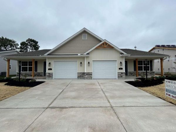 50 Timber Creek Drive, Carlisle, OH 45005