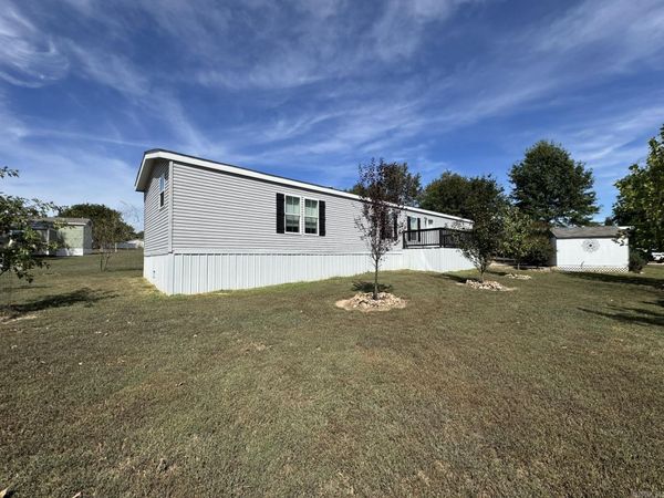 24 Clear Creek Court , Gassville, AR 72635