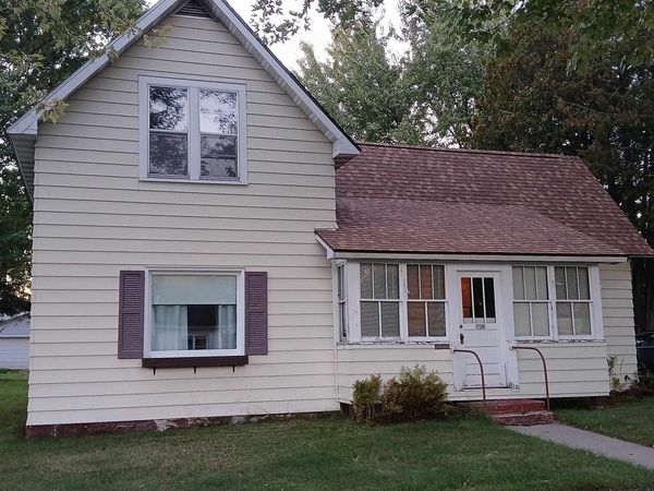 706 CHIPPEWA STREET, Merrill, WI 54452