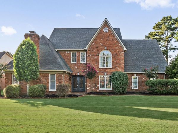 2135 OAKLAWN LN, Germantown, TN 38139