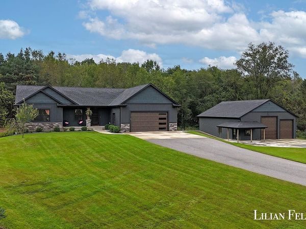 2611 Adams Street, Hudsonville, MI 49426