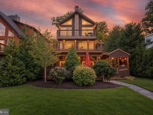 96 S LAKE DRIVE , LAKE HARMONY, PA 18624
