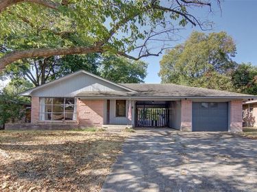 2024 Blake Avenue, Dallas, TX 75228