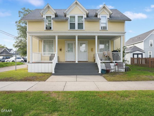 310/312 5TH Avenue N, Grand Forks, ND 58203