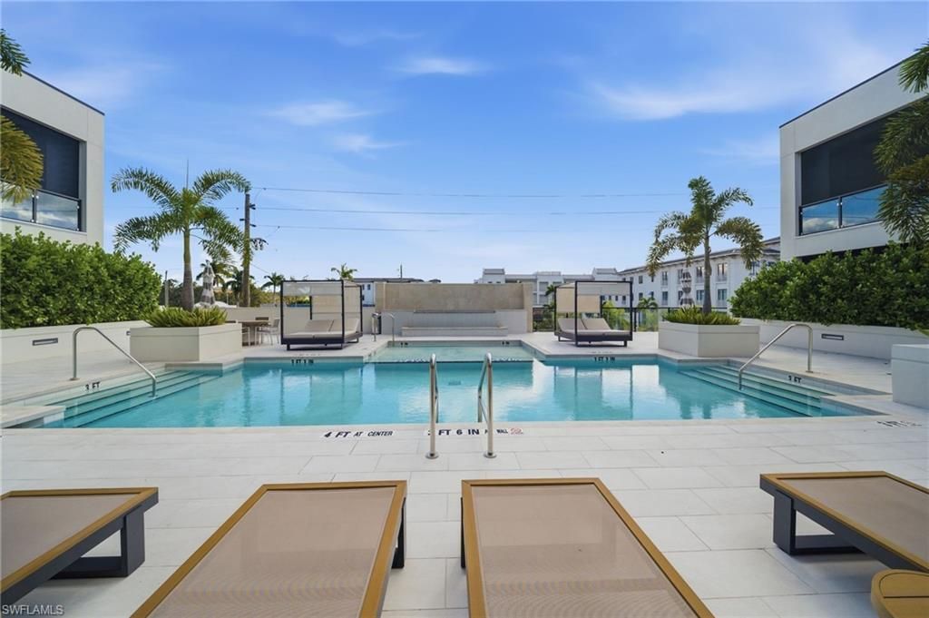 82 9th St S, Unit 205, Naples, FL 34102 Photo