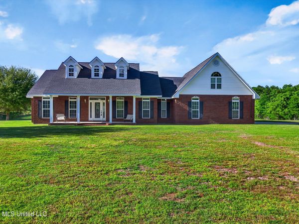 6819 Pinetop Road, Lucedale, MS 39452