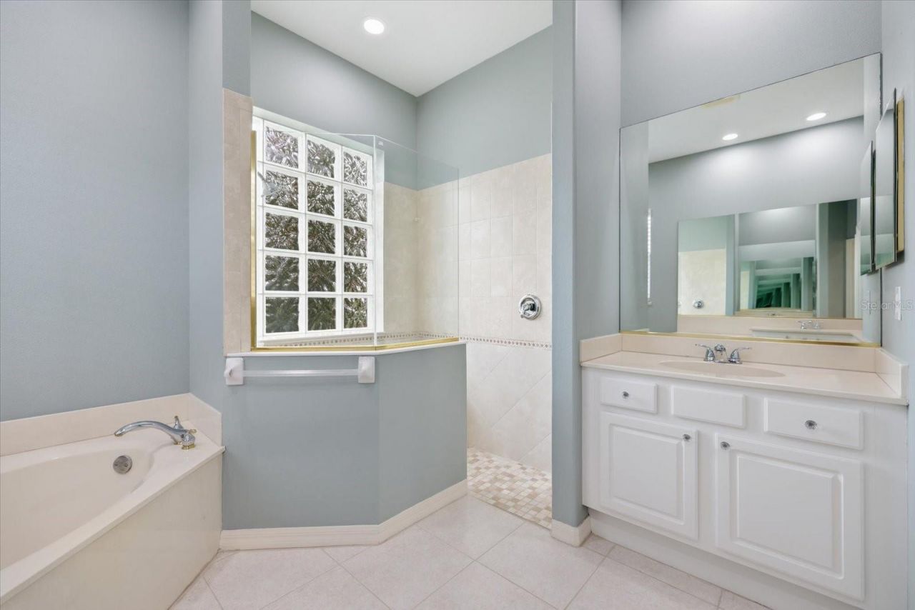 4956 Bridgehampton Boulevard , Sarasota, FL 34238 Photo