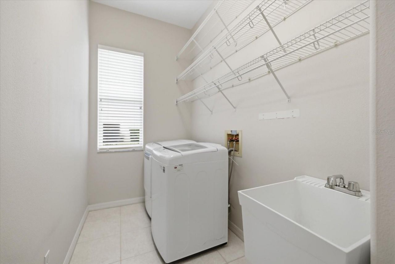 4956 Bridgehampton Boulevard , Sarasota, FL 34238 Photo