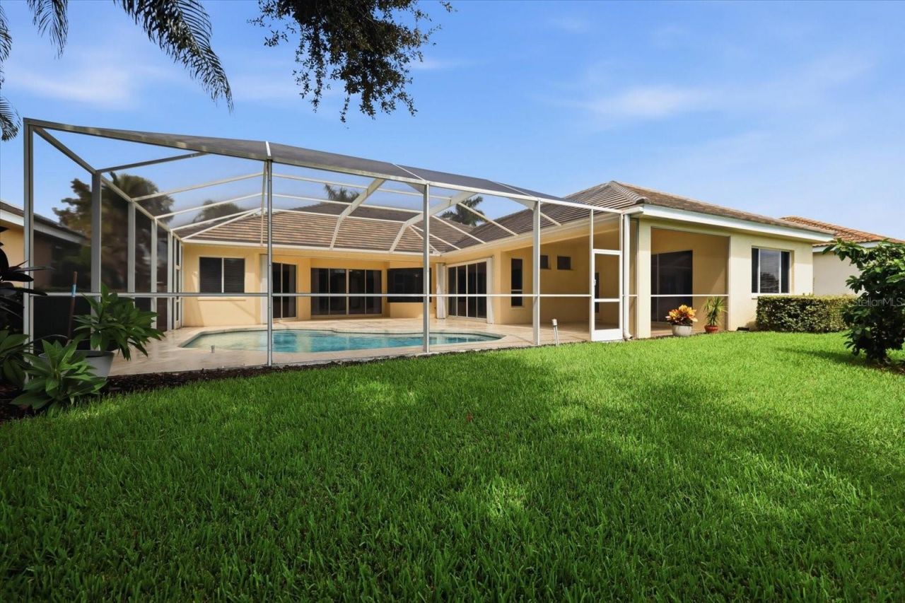 4956 Bridgehampton Boulevard , Sarasota, FL 34238 Photo