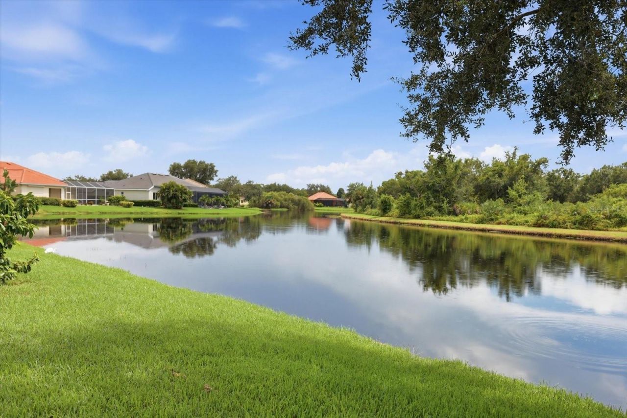4956 Bridgehampton Boulevard , Sarasota, FL 34238 Photo