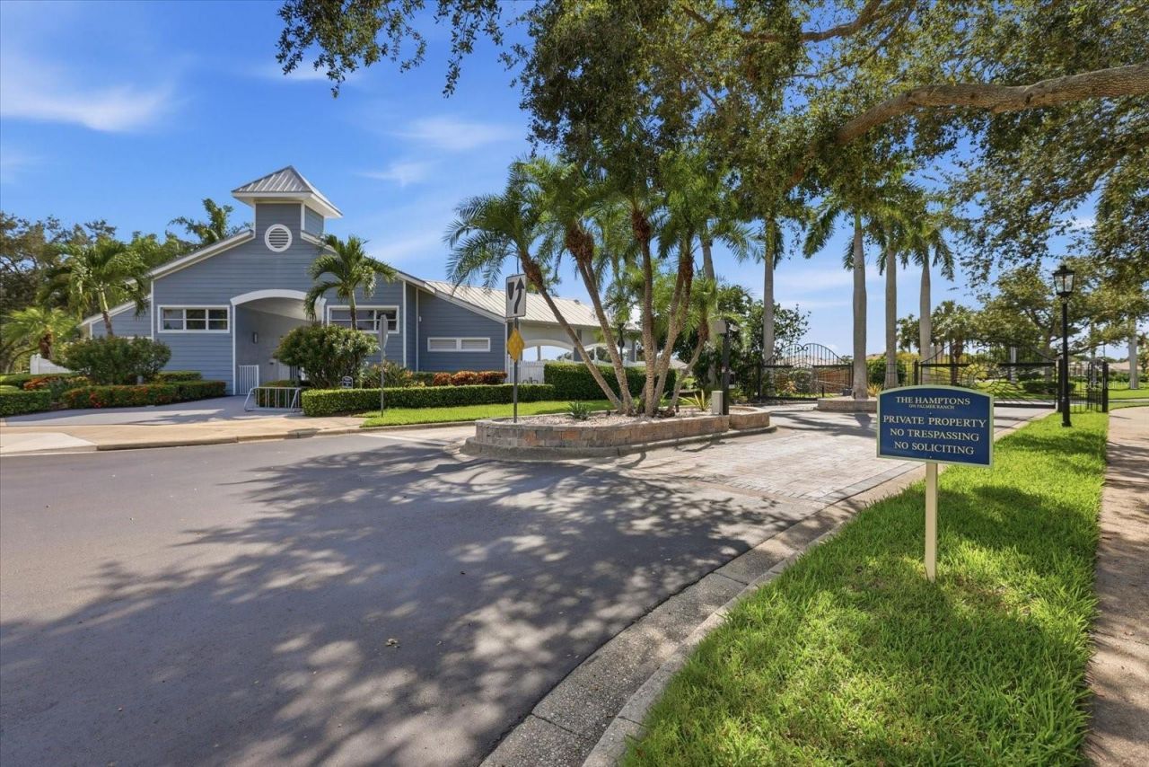 4956 Bridgehampton Boulevard , Sarasota, FL 34238 Photo