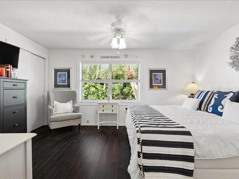 650 Pinellas Point Drive S, Unit 240, Saint Petersburg, FL 33705 Photo