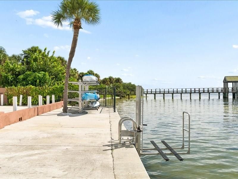 650 Pinellas Point Drive S, Unit 240, Saint Petersburg, FL 33705 Photo