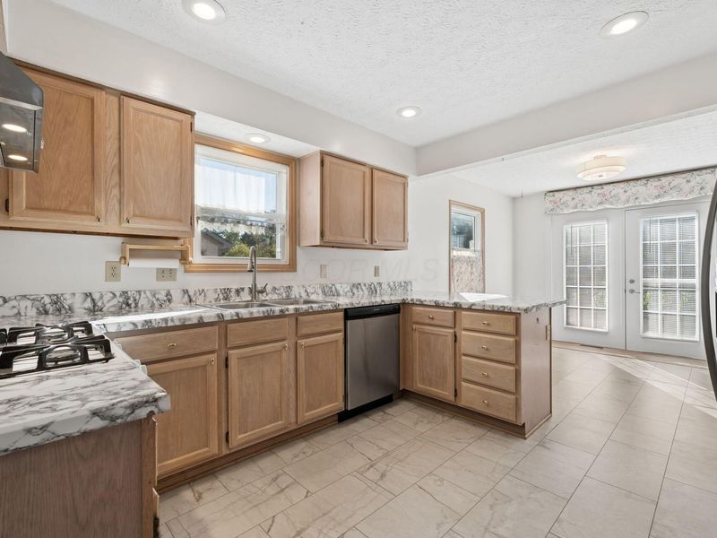 7679 Finbarr Court, Dublin, OH 43017 Photo 12