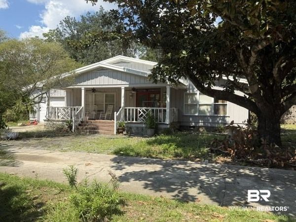 202 W 13th Avenue, Gulf Shores, AL 36542