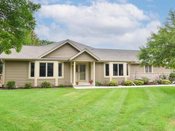 N21W24347 Deer Park COURT, Unit A, Pewaukee, WI 53072