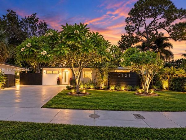 3121 SW 15th Ct, Fort Lauderdale, FL 33312