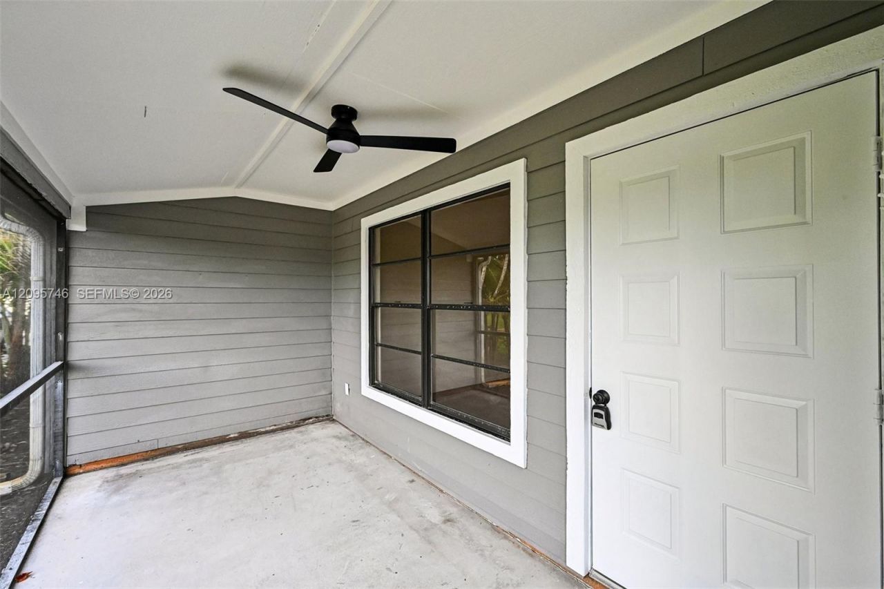 9095 SE Hobe Ridge Ave , Hobe Sound, FL 33455 Photo