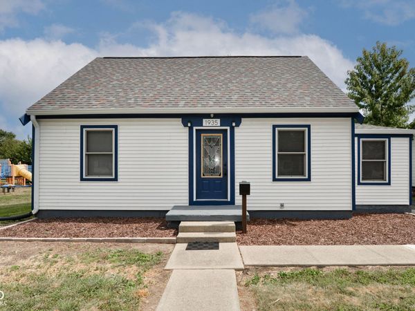 1935 N Centennial Street , Indianapolis, IN 46222