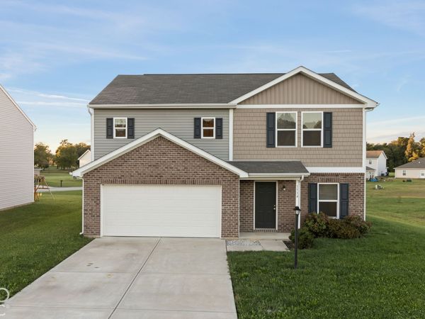 1514 E Holly , Albany, IN 47320