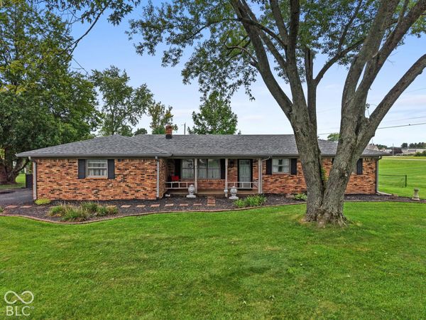 6349 W Buckskin Court , New Palestine, IN 46163