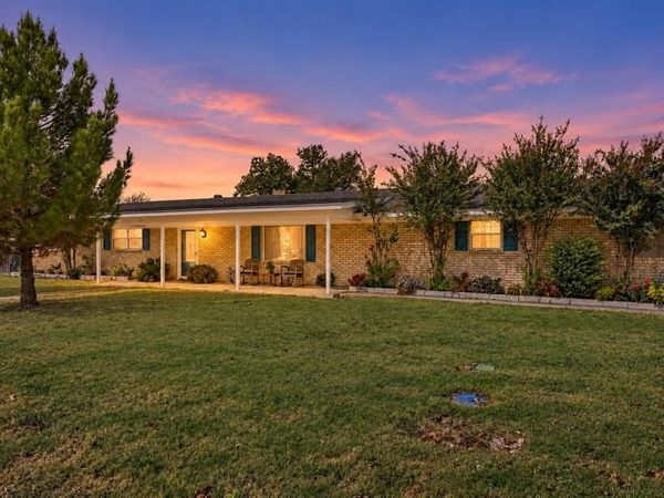 916 Preston Lane , Dublin, TX 76446