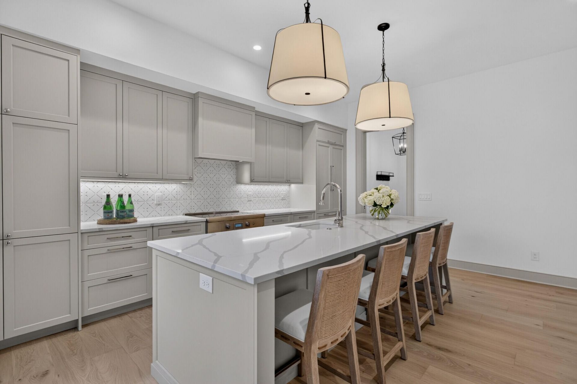 531 Helmsman Street Photo 12