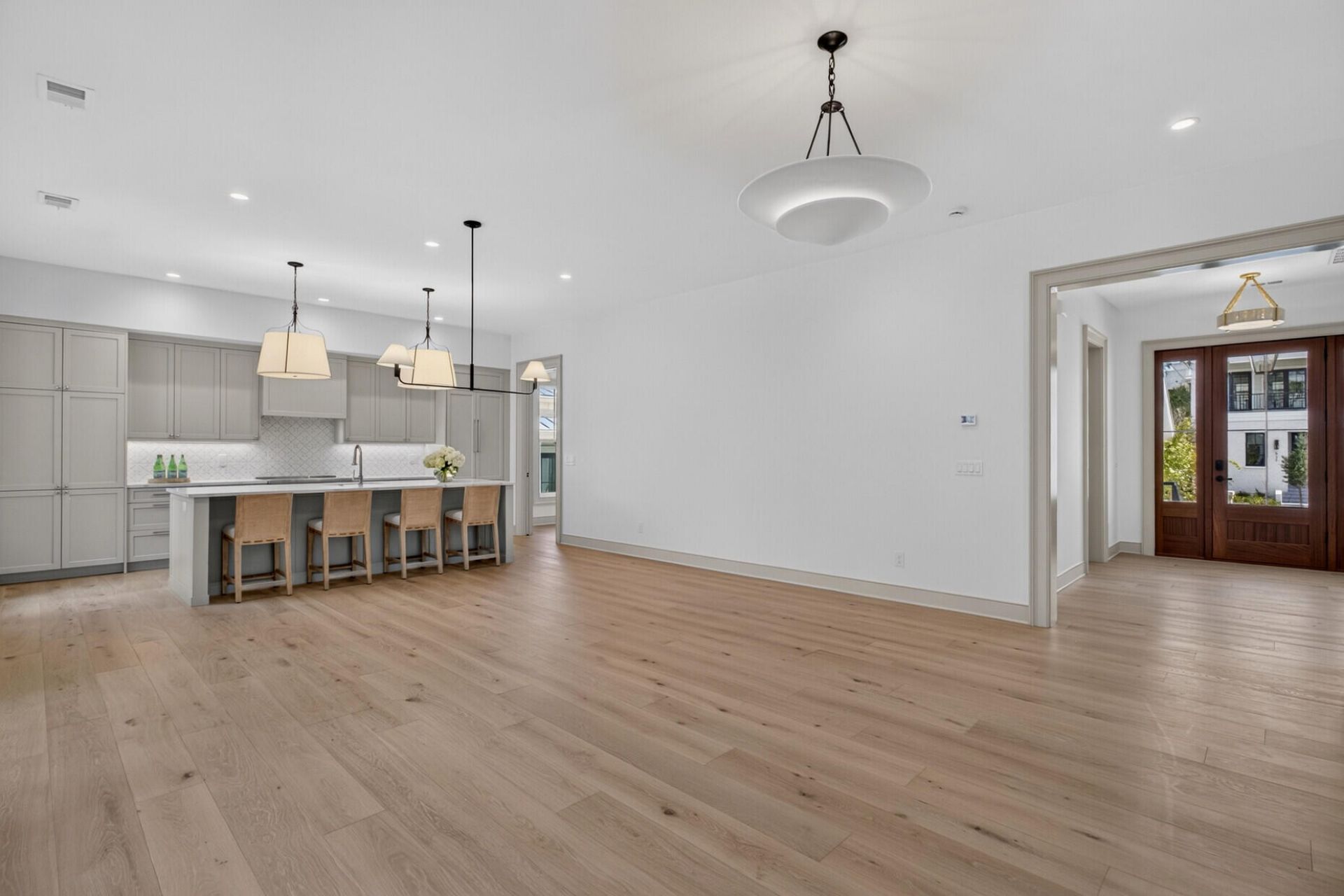531 Helmsman Street Photo 15