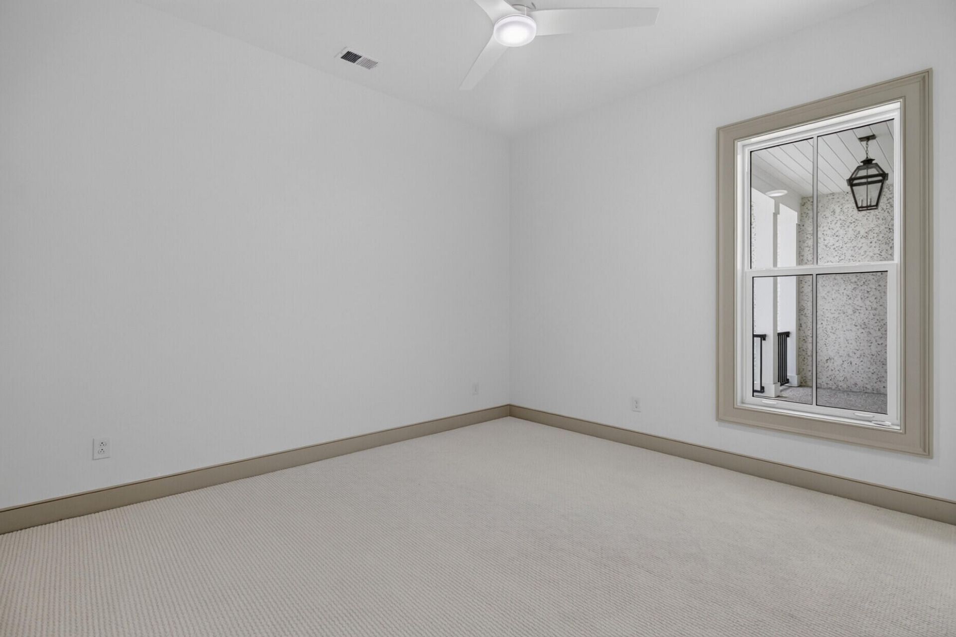 531 Helmsman Street Photo 25