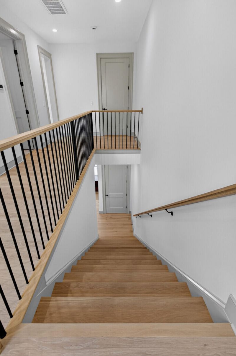 531 Helmsman Street Photo 31