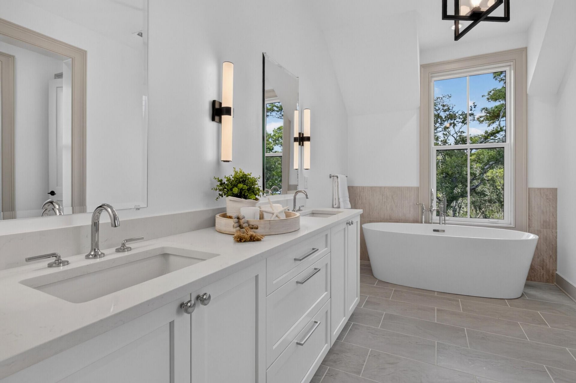 531 Helmsman Street Photo 37