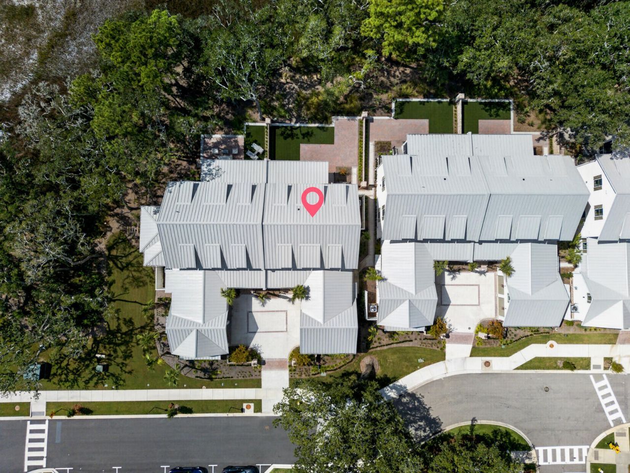 531 Helmsman Street Photo 5