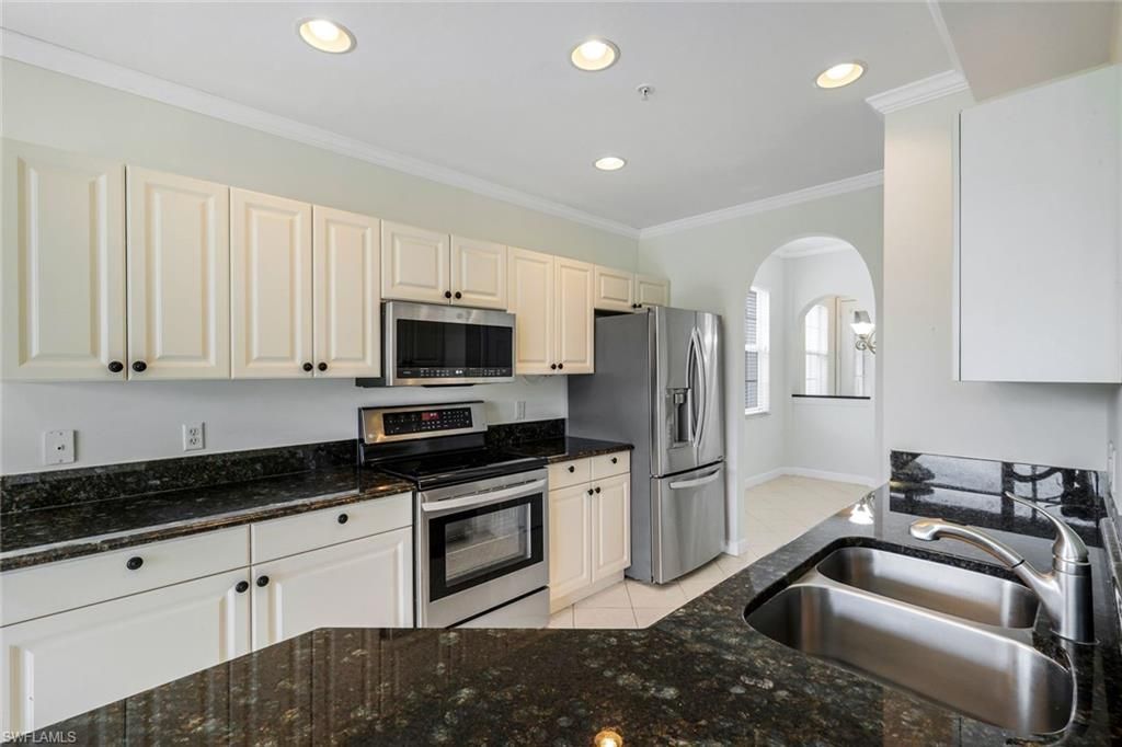 3058 Driftwood Way, Unit 4407, Naples, FL 34109 Photo