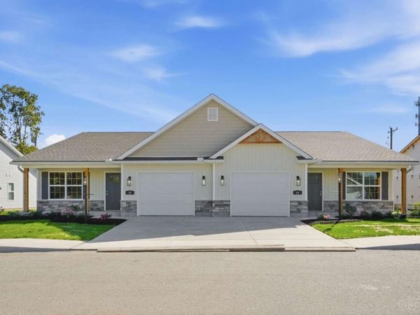 60 Timber Creek Drive, Carlisle, OH 45005