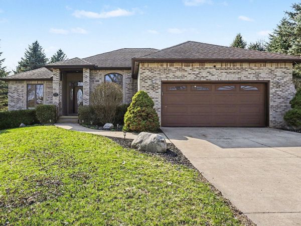 52 E Acacia Boulevard, Battle Creek, MI 49015