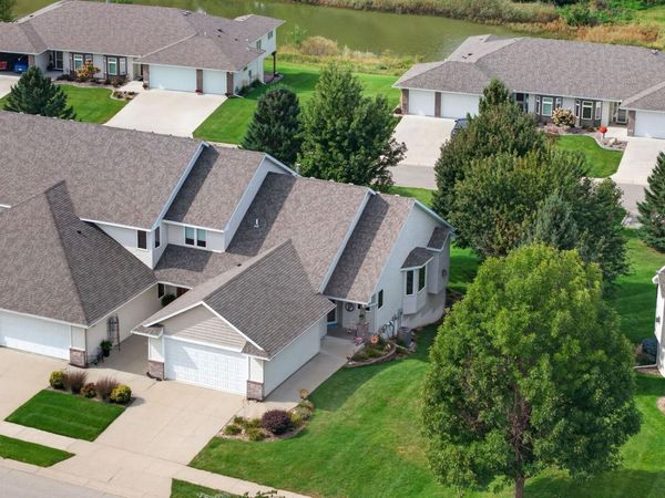 2048 Crimson Ridge Drive NW, Rochester, MN 55901
