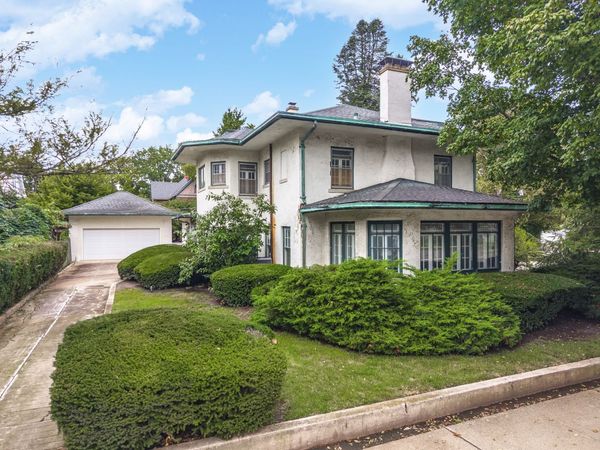 100 N Walnut Street, Pontiac, IL 61764