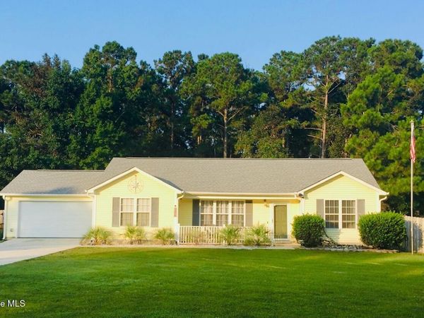 126 Marcil Lane, Hampstead, NC 28443