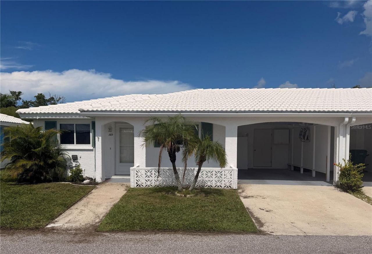 589 Spanish Drive N, Longboat Key, FL 34228 Main Photo