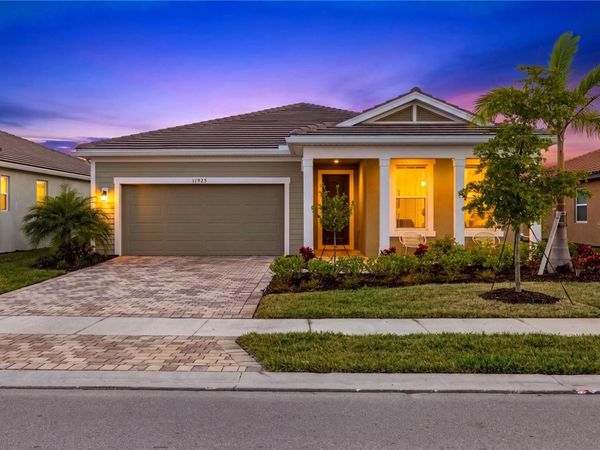 11925 BOHEMIAN PLACE , VENICE, FL 34293