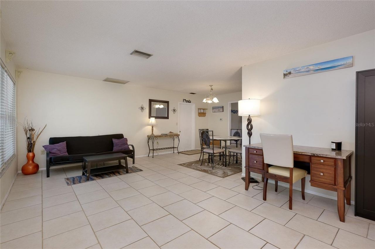 2013 38th Street W, Bradenton, FL 34205 Photo