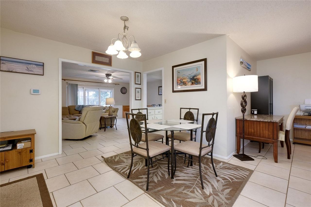 2013 38th Street W, Bradenton, FL 34205 Photo