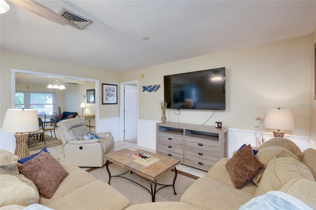 2013 38th Street W, Bradenton, FL 34205 Photo
