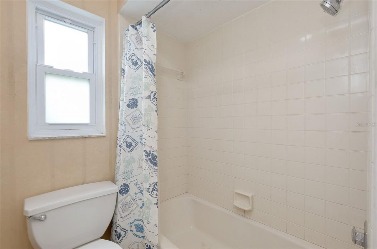 2013 38th Street W, Bradenton, FL 34205 Photo