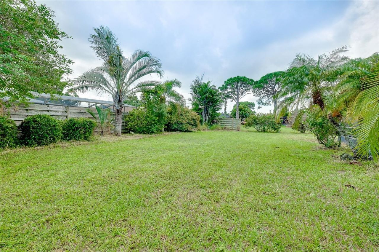 2013 38th Street W, Bradenton, FL 34205 Photo